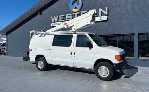 2005 Ford E-350 Super Duty