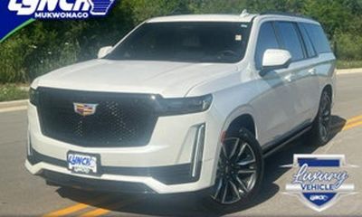 2023 Cadillac Escalade ESV Sport