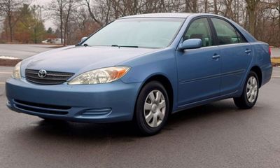 2002 Toyota Camry LE