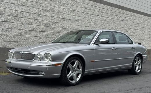 2005 Jaguar XJ VDP Super V8