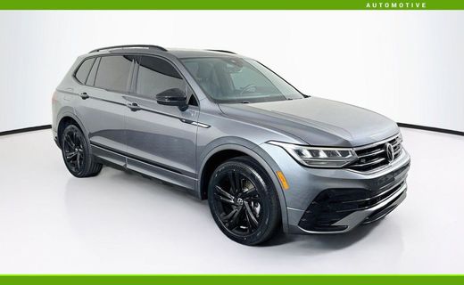 2023 Volkswagen Tiguan SE Black