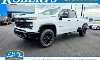2026 Chevrolet Silverado HD Custom
