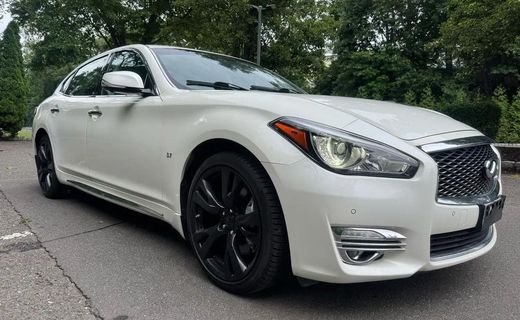 2018 Infiniti Q70L 37 Luxe
