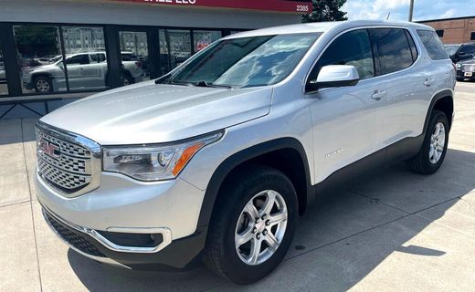 2019 GMC Acadia SLE 1