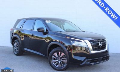 2022 Nissan Pathfinder S