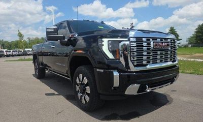 2024 GMC Sierra HD Denali