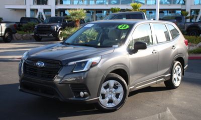 2023 Subaru Forester Base ES