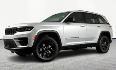2023 Ram 1500 SLT