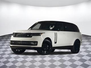2026 Land Rover Range SE