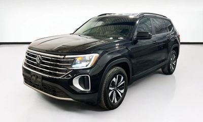 2025 Volkswagen Atlas SE