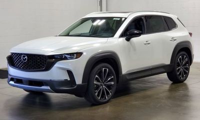 2025 Mazda CX-50 Premium