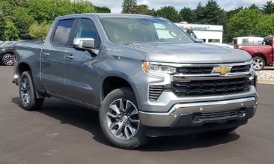 2026 Chevrolet Silverado LT
