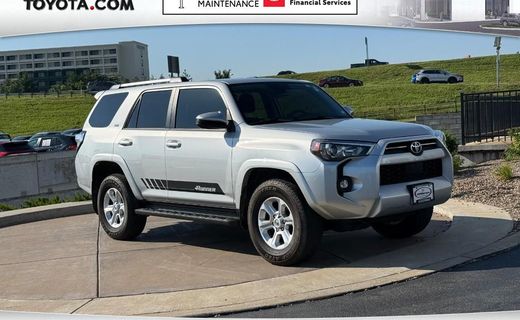 2024 Toyota 4RUNNER SR5