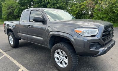 2018 Toyota Tacoma SR SR5