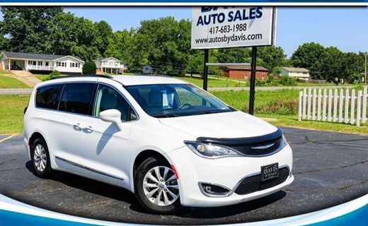 2017 Chrysler Pacifica Touring L