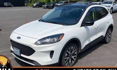 2020 Ford Escape SE Fhev