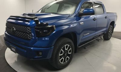2018 Toyota Tundra SR5