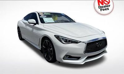 2022 Infiniti Q60 Luxe