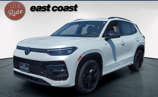 2026 Volkswagen Tiguan SE Black