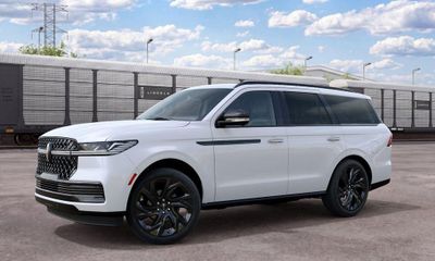 2027 Lincoln Navigator Reserve