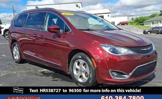 2017 Chrysler Pacifica Touring L Plus