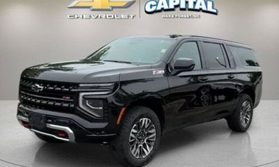 2025 Chevrolet Suburban Z71 Four Wheel