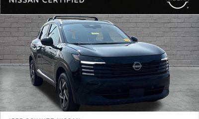 2025 Nissan Kicks MPV SV