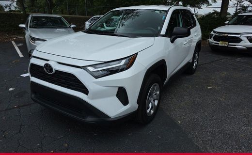 2025 Toyota RAV4 LE