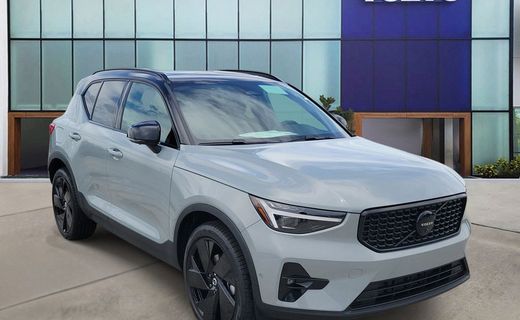 2026 Volvo XC40 Ultra Black Edition