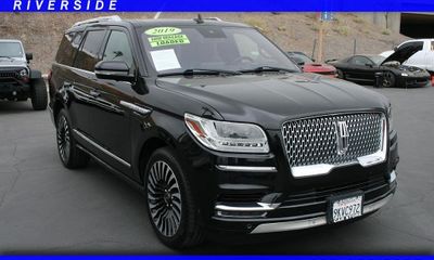 2019 Lincoln Navigator Select