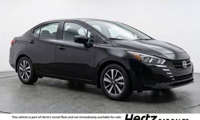 2025 Nissan Versa SV