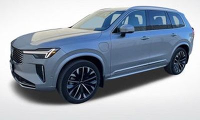 2026 Volvo XC90 Ultra Bright