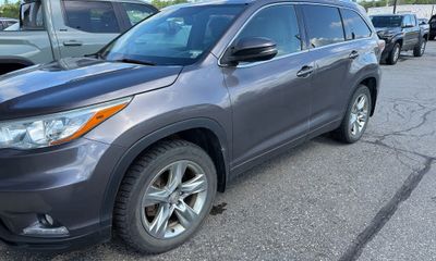 2015 Toyota Highlander Base Hybrid