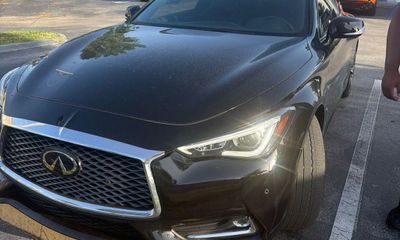 2022 Infiniti Q60 Luxe
