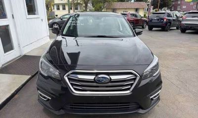 2018 Subaru Legacy Premium ES