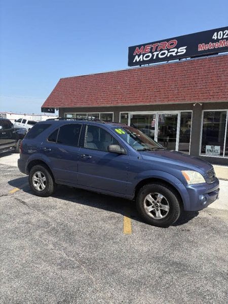 2005 Kia Sorento — a typically priced live listing