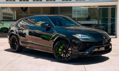 2024 Lamborghini Urus S