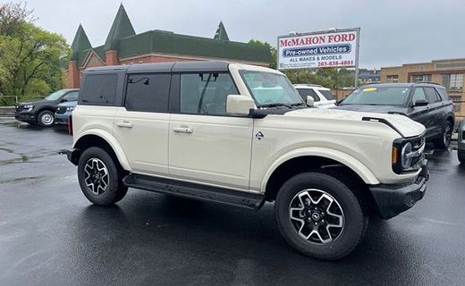 2025 Ford Bronco Outer Banks