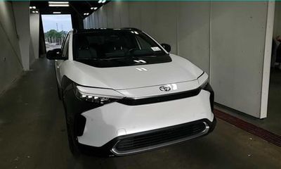 2023 Toyota BZ4X Limited