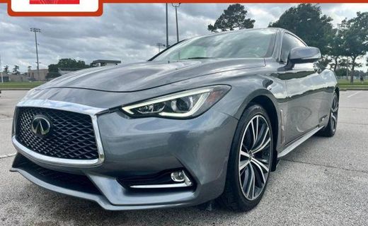2022 Infiniti Q60 Luxe