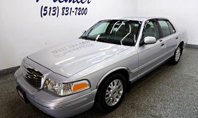2003 Ford Crown Victoria LX