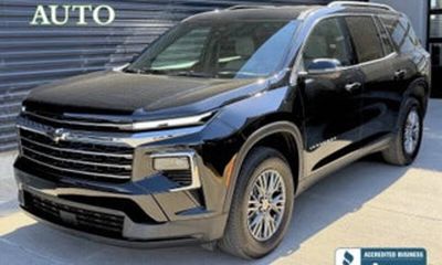 2025 Chevrolet Traverse LT