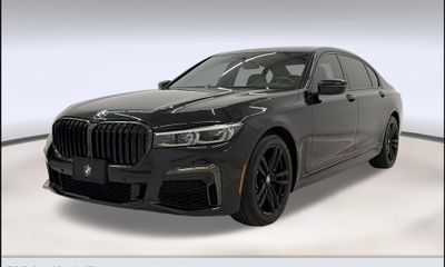 2021 BMW 750i
