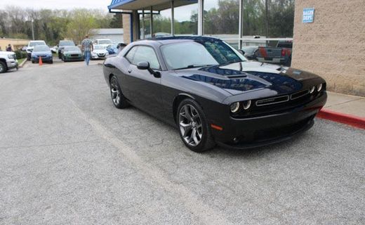 2015 Dodge Challenger SXT Plus