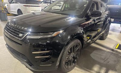 2024 Land Rover Range Evoque Dynamic SE