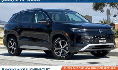 2025 Volkswagen Tiguan 4MOTION SE