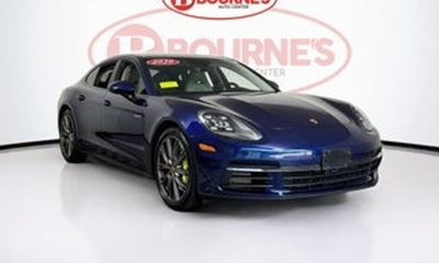 2020 Porsche Panamera 4 E