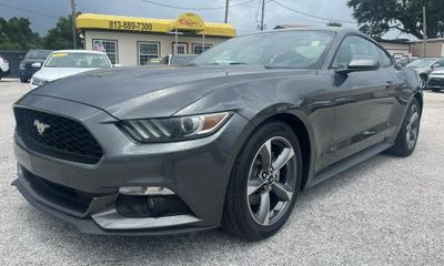 2015 Ford Mustang V6 Coupe