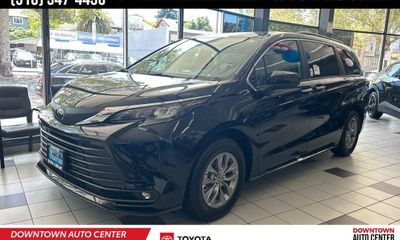 2026 Toyota Sienna XLE