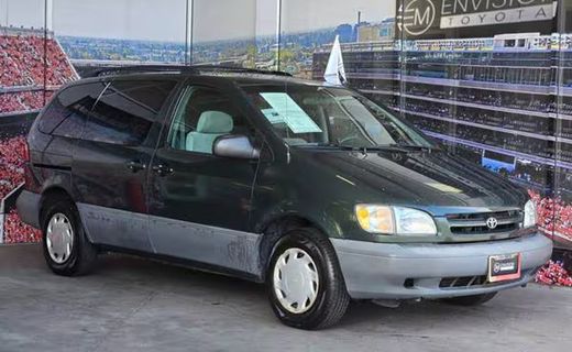 2000 Toyota Sienna
